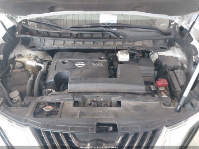 Nissan Murano S Image 9