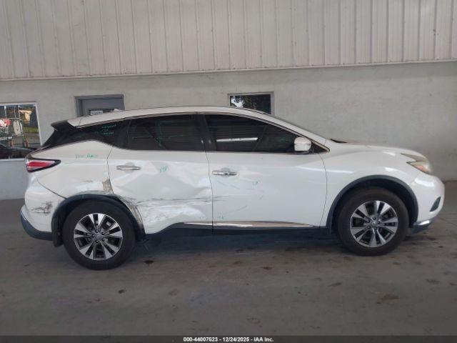 Nissan Murano S Image 12