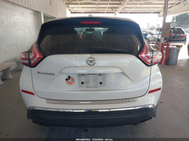 Nissan Murano S Image 16