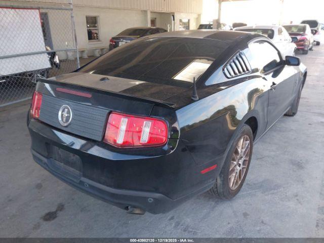 Ford Mustang V6 Premium Image 5