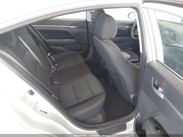 Hyundai ELANTRA Value Edition Image 7