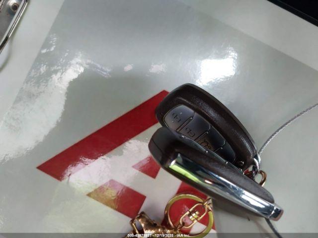 Hyundai ELANTRA Value Edition Image 16