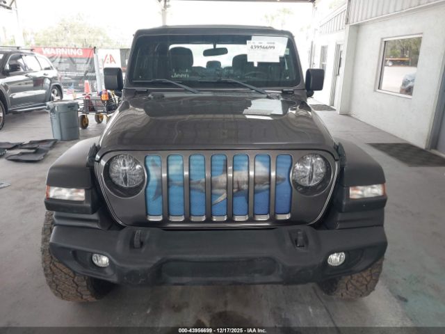 Jeep Gladiator Sport 4x4 Image 7