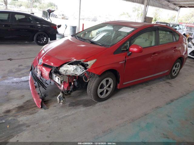 Toyota Prius Two Image 8