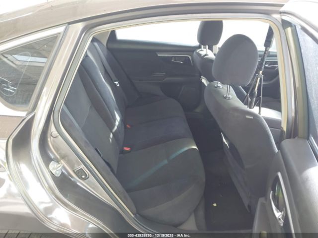 Nissan Altima 2.5 S Image 3