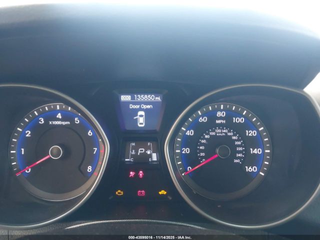 Hyundai ELANTRA Image 7