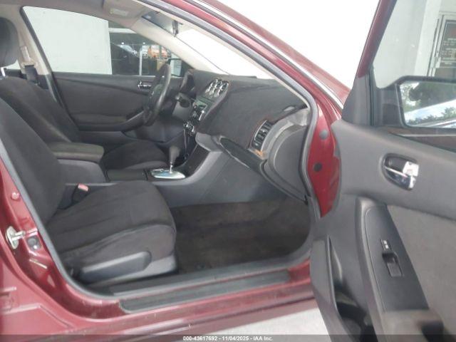 Nissan Altima 2.5 S Image 6