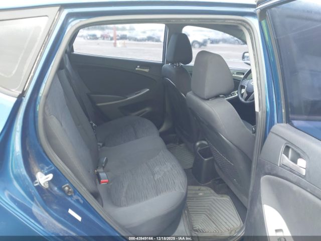 Hyundai ACCENT Se Image 10