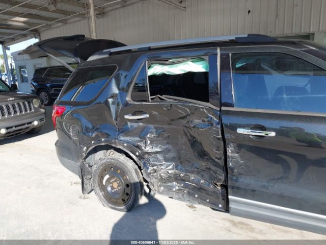 Ford Explorer Limited Image 4