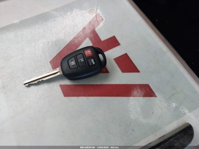 Toyota Corolla Le Image 11