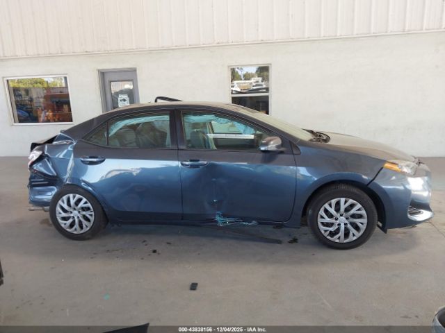 Toyota Corolla Le Image 16