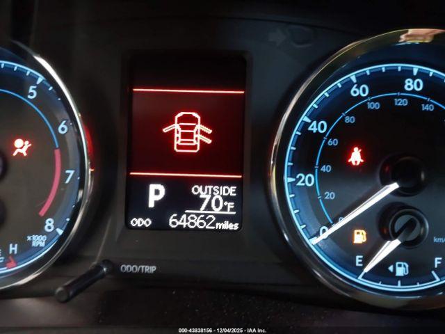 Toyota Corolla Le Image 13