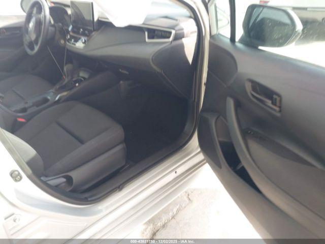 Toyota Corolla Le Image 5