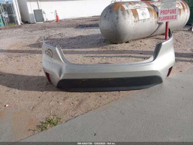 Toyota Corolla Le Image 7