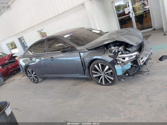 Nissan Altima 2.5 Sr Image 14