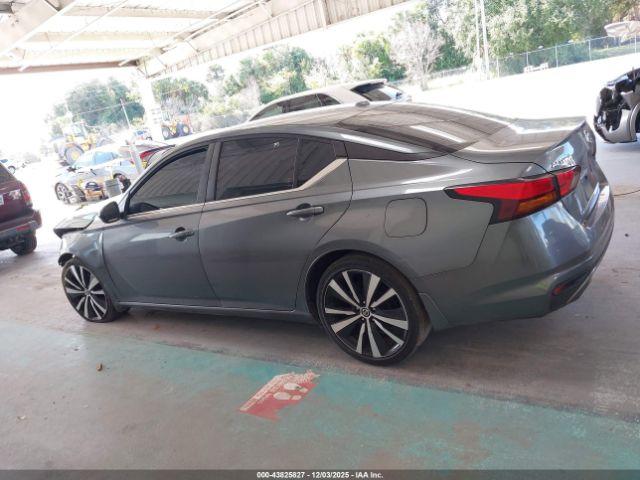 Nissan Altima 2.5 Sr Image 5