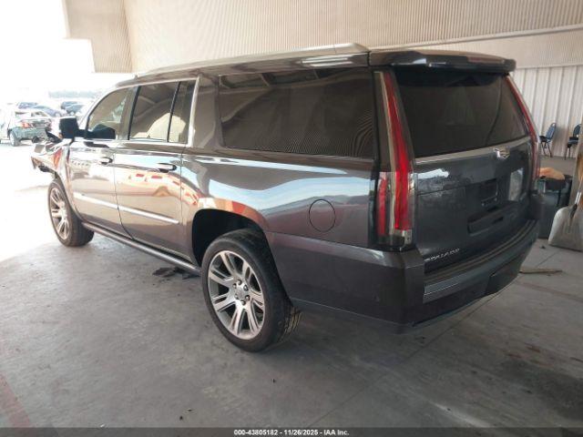 Cadillac Escalade Premium Luxury Image 16