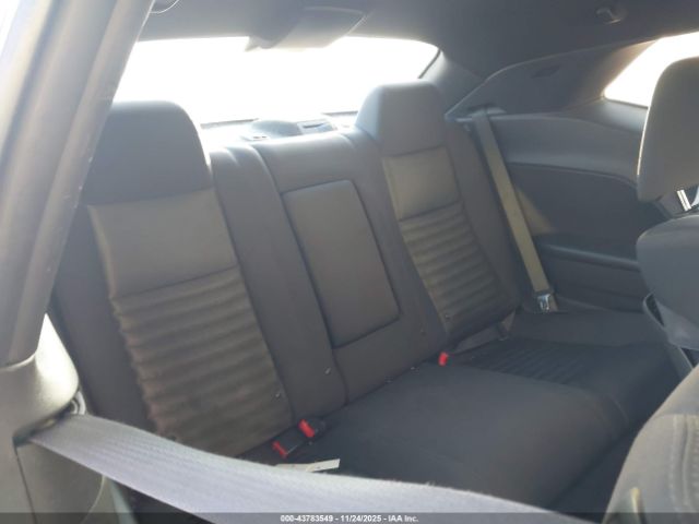 Dodge Challenger Image 16