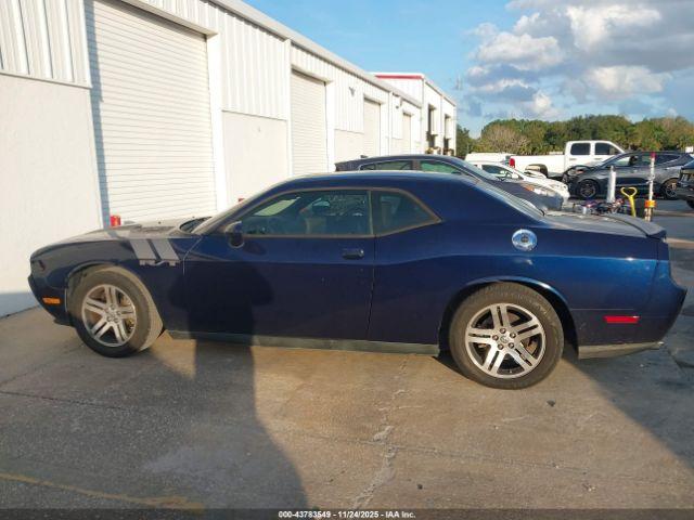 Dodge Challenger Image 4