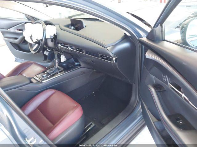 Mazda Cx 2.5 S Carbon Edition Image 3