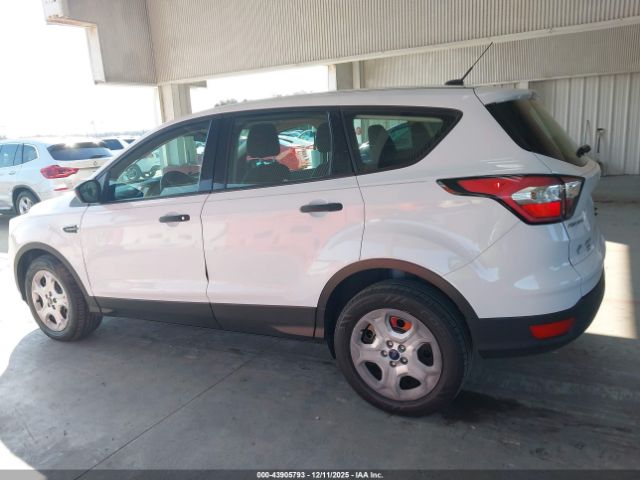 Ford Escape S Image 8