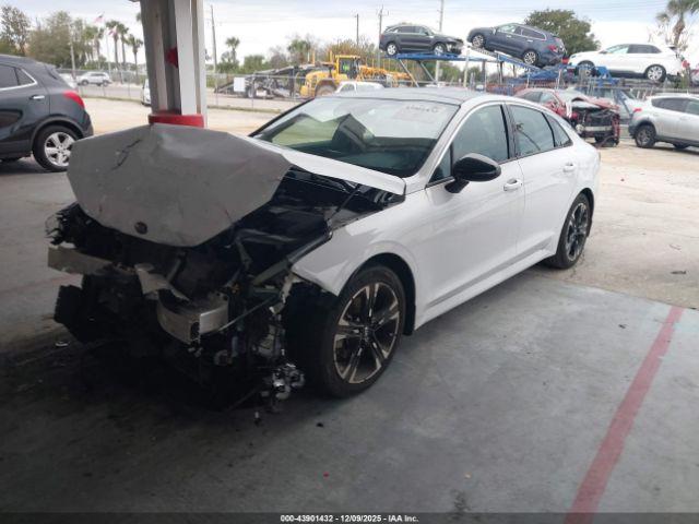 Kia K5 Gt-line Image 11