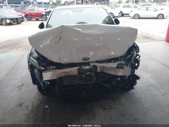 Kia K5 Gt-line Image 15