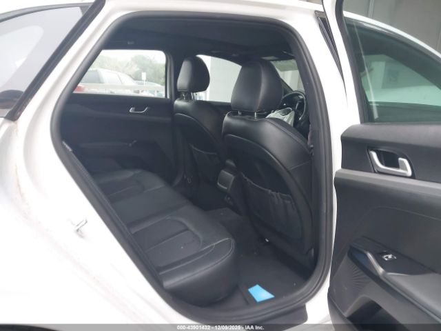 Kia K5 Gt-line Image 17