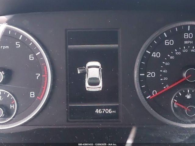 Kia K5 Gt-line Image 8