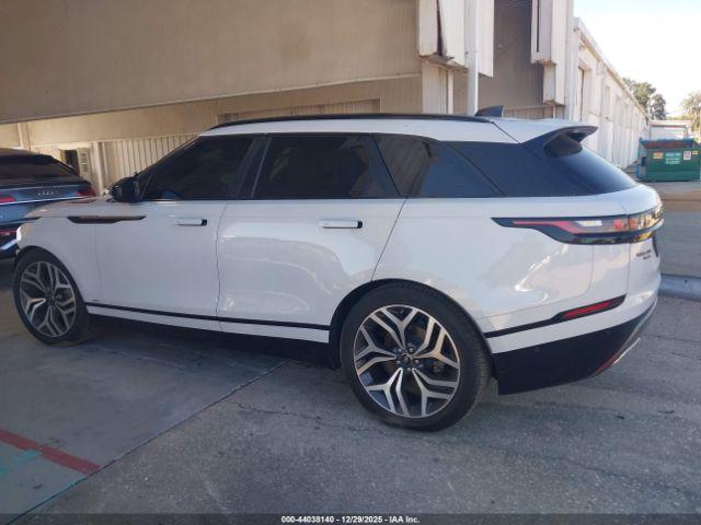 Land Rover Range Rover Velar Image 17