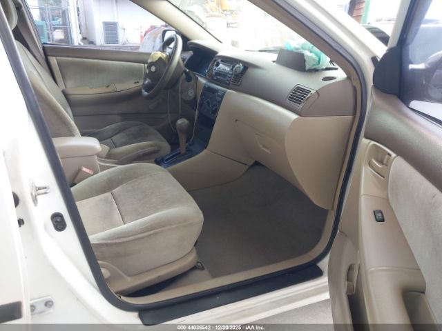 Toyota Corolla Ce Image 4