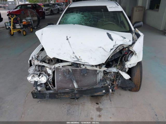 Toyota Corolla Ce Image 5