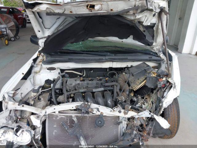 Toyota Corolla Ce Image 12