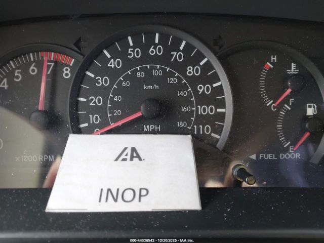 Toyota Corolla Ce Image 9