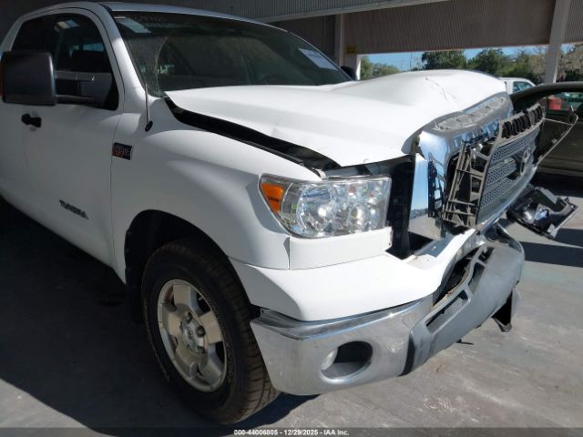 Toyota Tundra Sr5 5.7l V8 Image 8