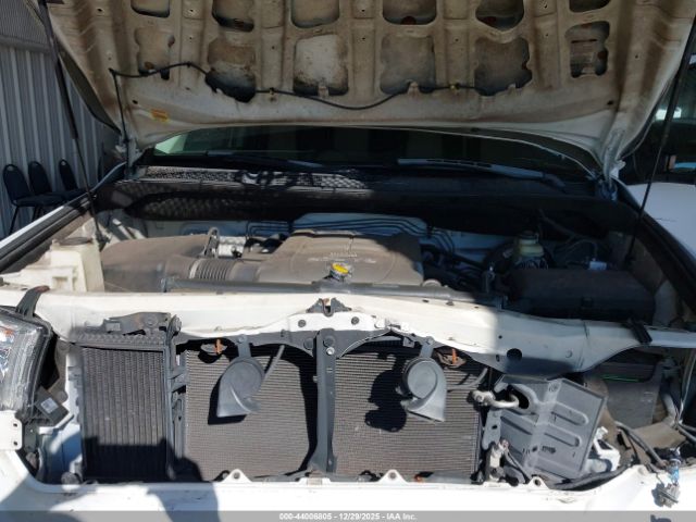 Toyota Tundra Sr5 5.7l V8 Image 6