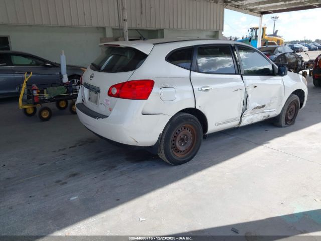 Nissan Rogue S Image 2