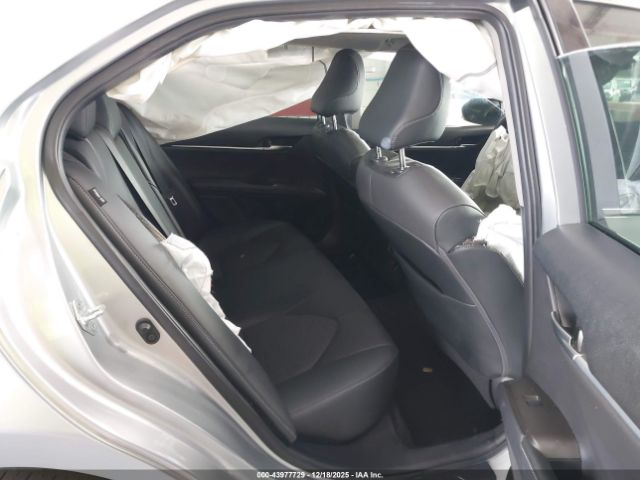 Toyota Camry Xse Image 11