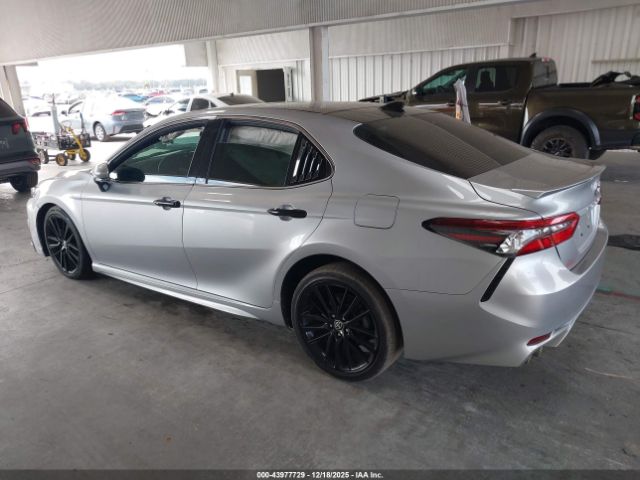 Toyota Camry Xse Image 12