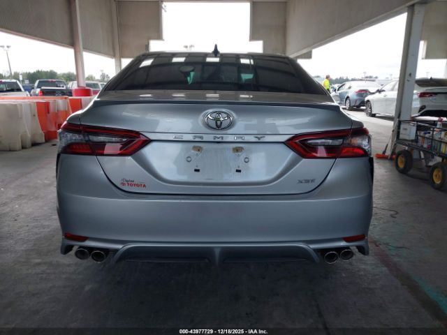 Toyota Camry Xse Image 14