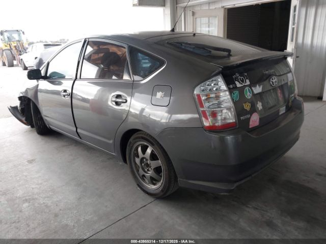 Toyota Prius Touring Image 4