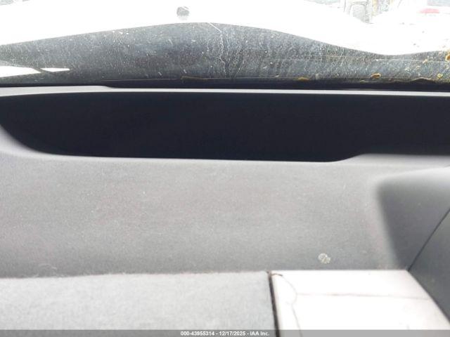 Toyota Prius Touring Image 14