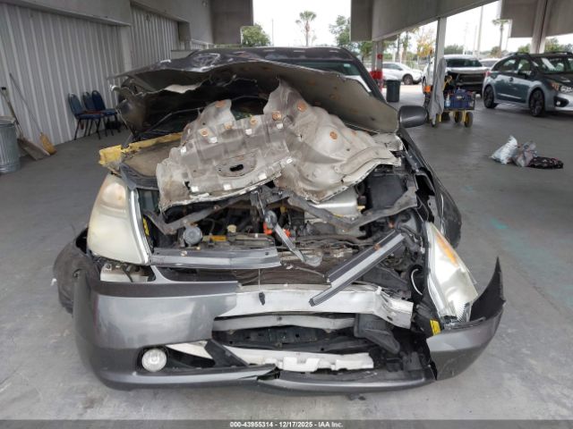 Toyota Prius Touring Image 17