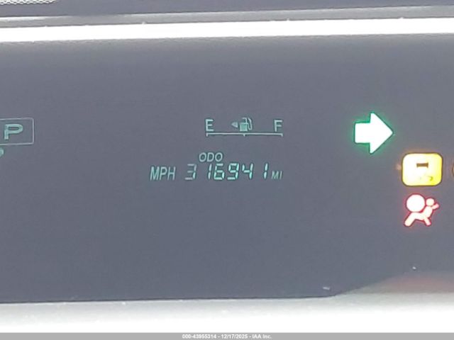 Toyota Prius Touring Image 2