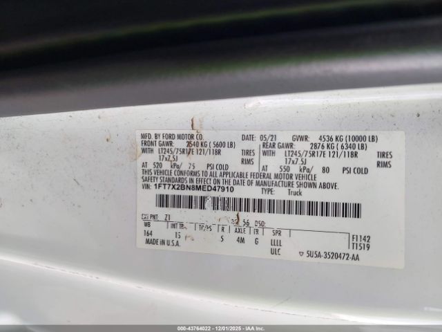 Ford F-250 Xl Image 4