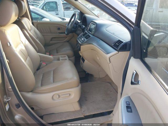 Honda Odyssey Touring Image 16