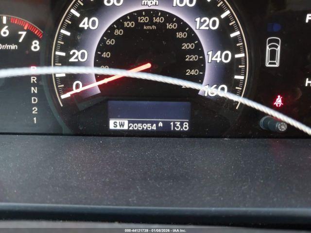 Honda Odyssey Touring Image 2