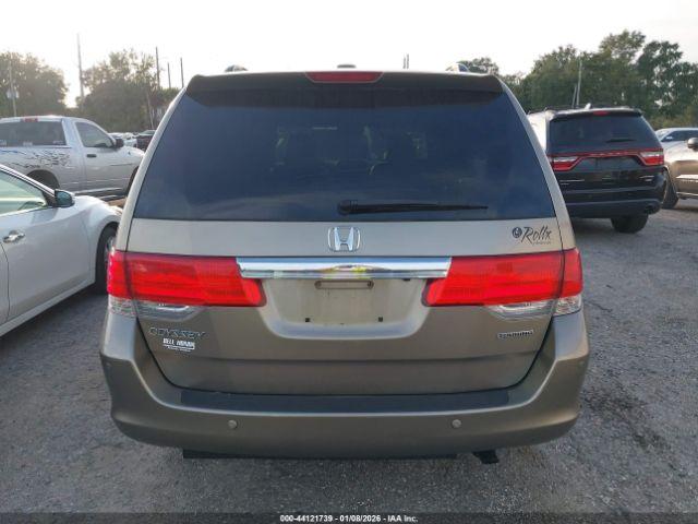 Honda Odyssey Touring Image 9