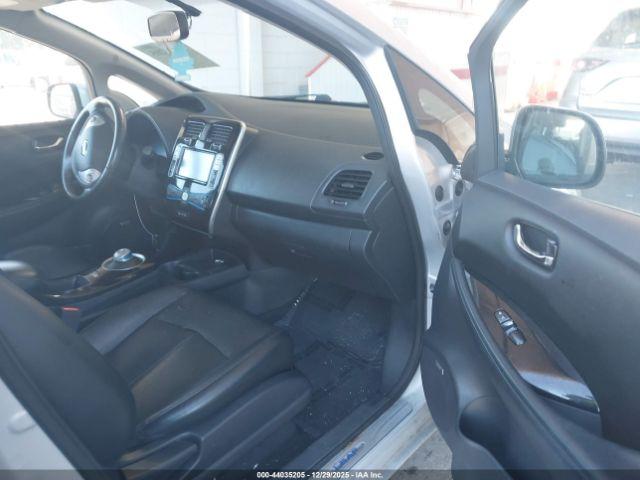 Nissan LEAF Sl Image 9