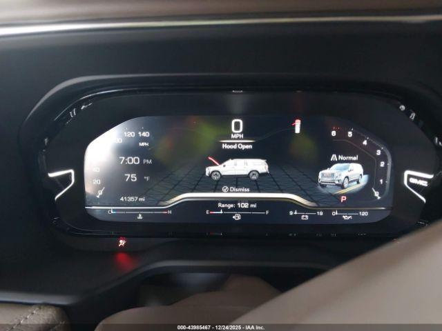 GMC Yukon 2wd Denali Image 3